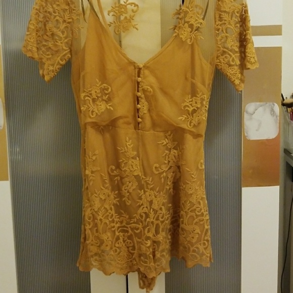 Dress - Picture 4 of 4